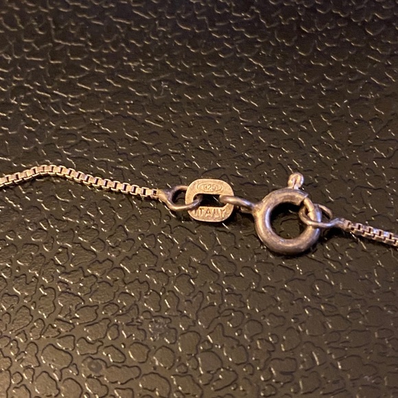 Pearl moon necklace in sterling silver - Picture 3 of 4